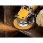 ⁦ديوالت صاروخ قطعية 4.5 بوصه 900 وات موديل  -DEWALT  DWE4110-B5⁩ - الصورة ⁦7⁩