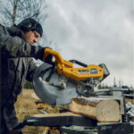 ⁦ديسك ديوالت 12 بوصه  54 فولت 2 بطاريه خشب والومنيوم موديل DEWALT-DHS780T2⁩ - الصورة ⁦6⁩