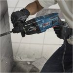 ⁦شاكوش بوش 22 مم تكسير وتخريم 720 وات 3 حركه صيني BOSCH - GBH 220⁩ - الصورة ⁦3⁩