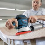 ⁦صنفرة بوش دائرية 6 بوصه 400 وات مزودة بكيس لشفط الغبار موديل BOSCH - GEX 40-150⁩ - الصورة ⁦5⁩