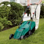 ⁦ماكينة بوش قص النجيله والعشب الكهربائية 1200 وات 32 سم BOSCH - Rotak32⁩ - الصورة ⁦3⁩
