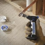 ⁦مسدس لهب دريميل  بيوتان فيرسا فلام مع 4 قطع اكسسوار مع علبة DREMEL – F0132200JA VersaFlame 2200/4⁩ - الصورة ⁦4⁩