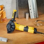 ⁦صاروخ قطعيه ديوالت 5 بوصه 1500 وات موديل- DEWALT DWE4257-QS⁩ - الصورة ⁦2⁩