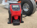 ⁦منفاخ اطارات شحن 12 فولت 8 بار ماركه ميلوكي MILWAUKEE M12BI-0⁩ - الصورة ⁦5⁩