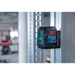 ⁦ميزان ليزر بوش 2 خط المدي 12 متر اخضر مع حامل مغناطيسي موديل - BOSCH  GLL 12-22G⁩ - الصورة ⁦2⁩