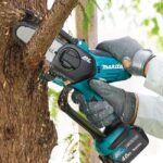 ⁦مقص افرع شجر ماكيتا 12 فولت 4 بوصه سرعة دوران الجنزير 480 م/د -1.3 كجم بطارية + شاحن MAKITA DUC101Z⁩ - الصورة ⁦3⁩