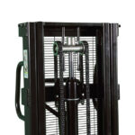 ⁦ونش شوكة هيدروليك اي بي تي 2طن ارتفاع 1.6متر  APT KX-CDSS20⁩ - الصورة ⁦4⁩