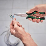 ⁦بنسه بوز طويل 7 بوصه بوش  BOSCH 1x Long Nose Pliers 180mm⁩ - الصورة ⁦4⁩