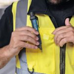 ⁦مفك تيست 1000 فولت مزود ببطاريتين واضاءه - اهتزاز بوش BOSCH GVD 1000-17 Professional⁩ - الصورة ⁦6⁩