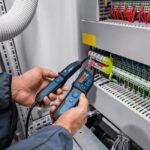 ⁦مفك تيست بوش - اضاءه - اهتزاز 1000 فولت BOSCH GVT 1000-15 Professional⁩ - الصورة ⁦3⁩
