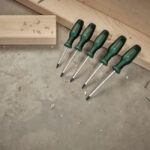 ⁦طقم مفكات 5 قطع نجمة TX بوش ( متاح قريبا )  BOSCH Screwdriver Set TX 5-Piece⁩ - الصورة ⁦2⁩