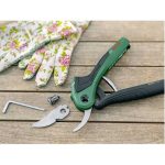 ⁦مقص افرع بطاريه لاسلكي بوش مخصص للحدائق عدد القصات لكل شحنه 450 قطع بطاريه 1.5 امبير  BOSCH  EASYPRUNE⁩ - الصورة ⁦4⁩